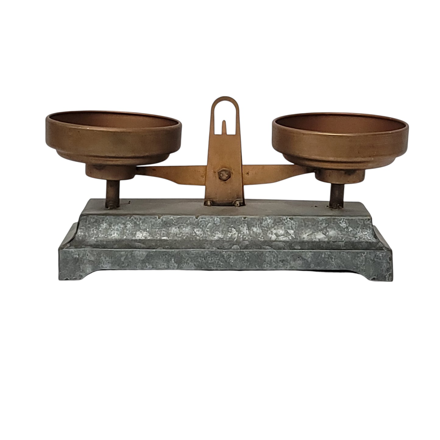 8T2063 | Copper & Metal Scale