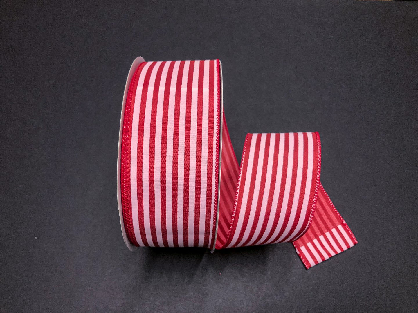 Q501840-582 | 2.5" | RED SATIN WHITE CABANA STRIPES | 50YD