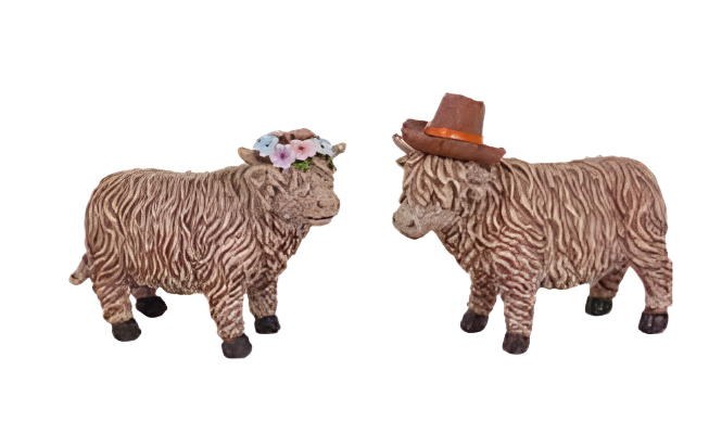 E25504 | LARGE RESIN HAT/FLOWER HIGHLAND COWS  | 2 ASSORTED