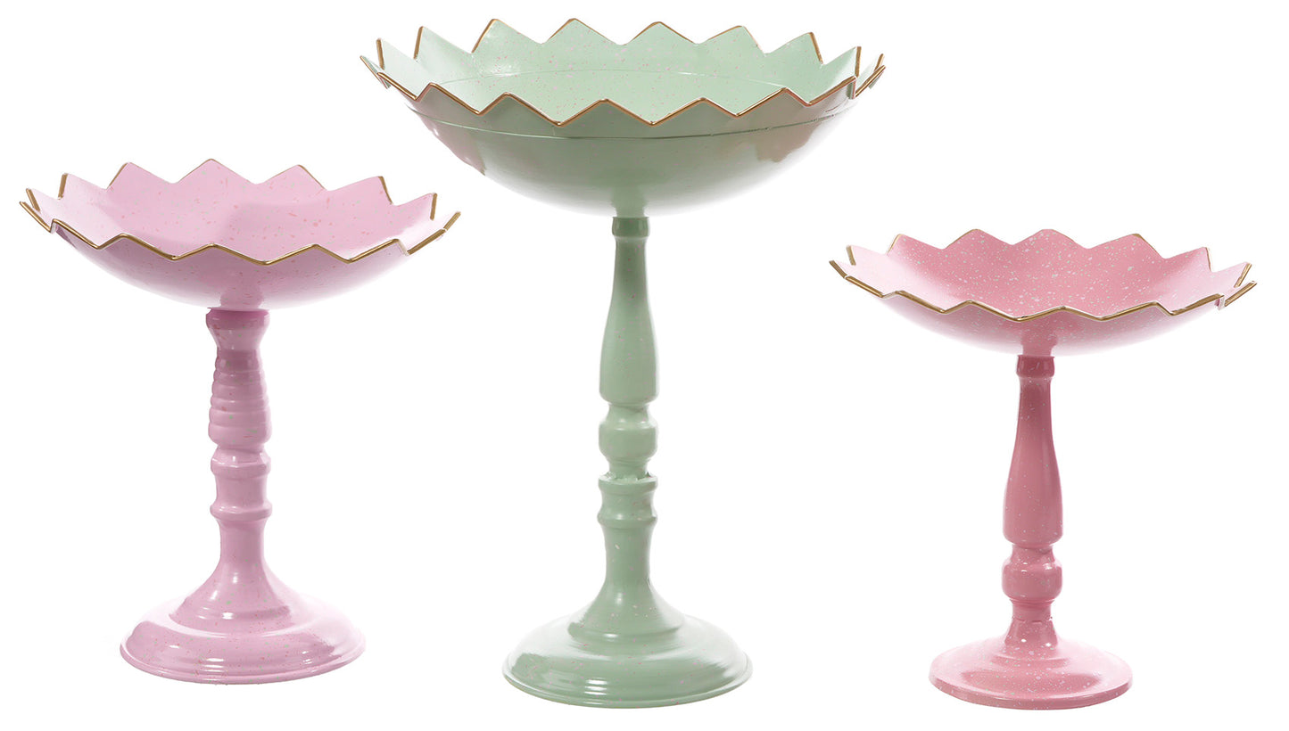 T26359 | SMALL METAL SCALLOPED RISER